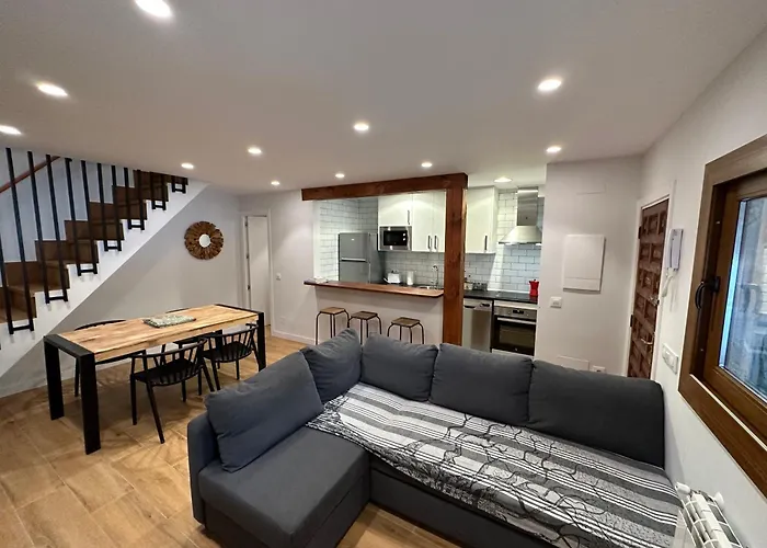 El Secreto Del Pinar * El Hoyo de Pinares